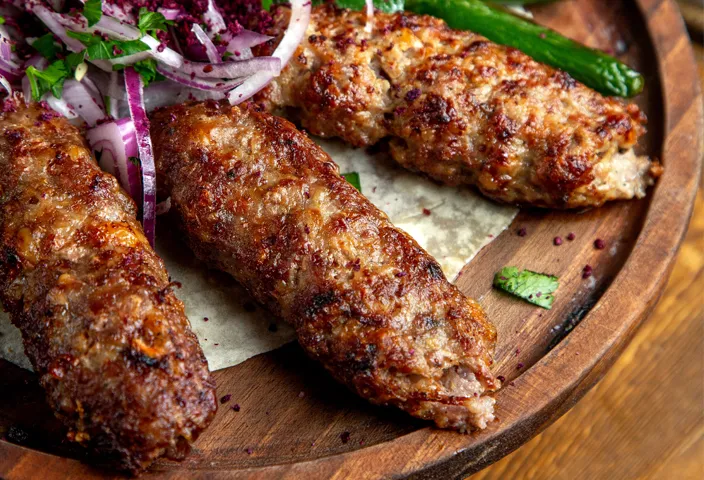 Shish Kofta Nedir? Lezzetin ve Pratikliğin Buluşma Noktası
